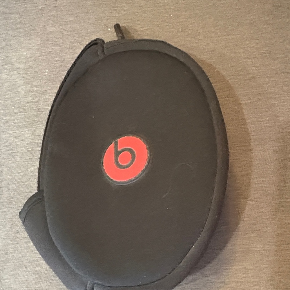 Beats by Dre Black Case with Red Logo